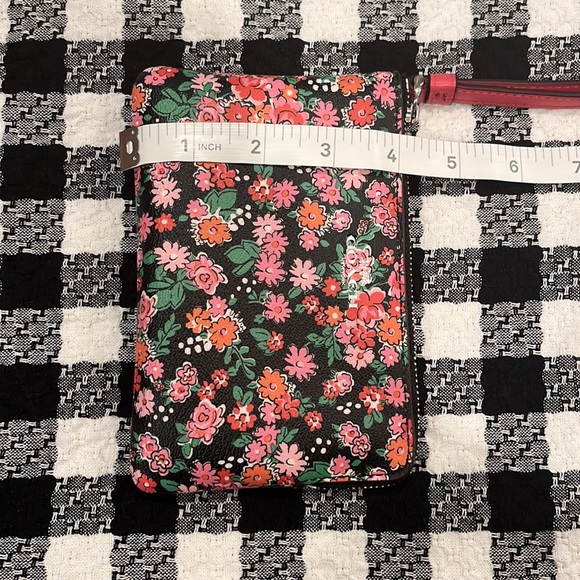 Coach Mixed Floral Corner Zip Wristlet Black Orange Pink Red Green Flower EUC - Picture 7 of 9